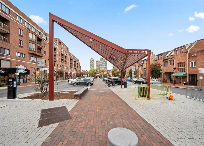 New 1-Bd In Prime Philly Location With King Bed