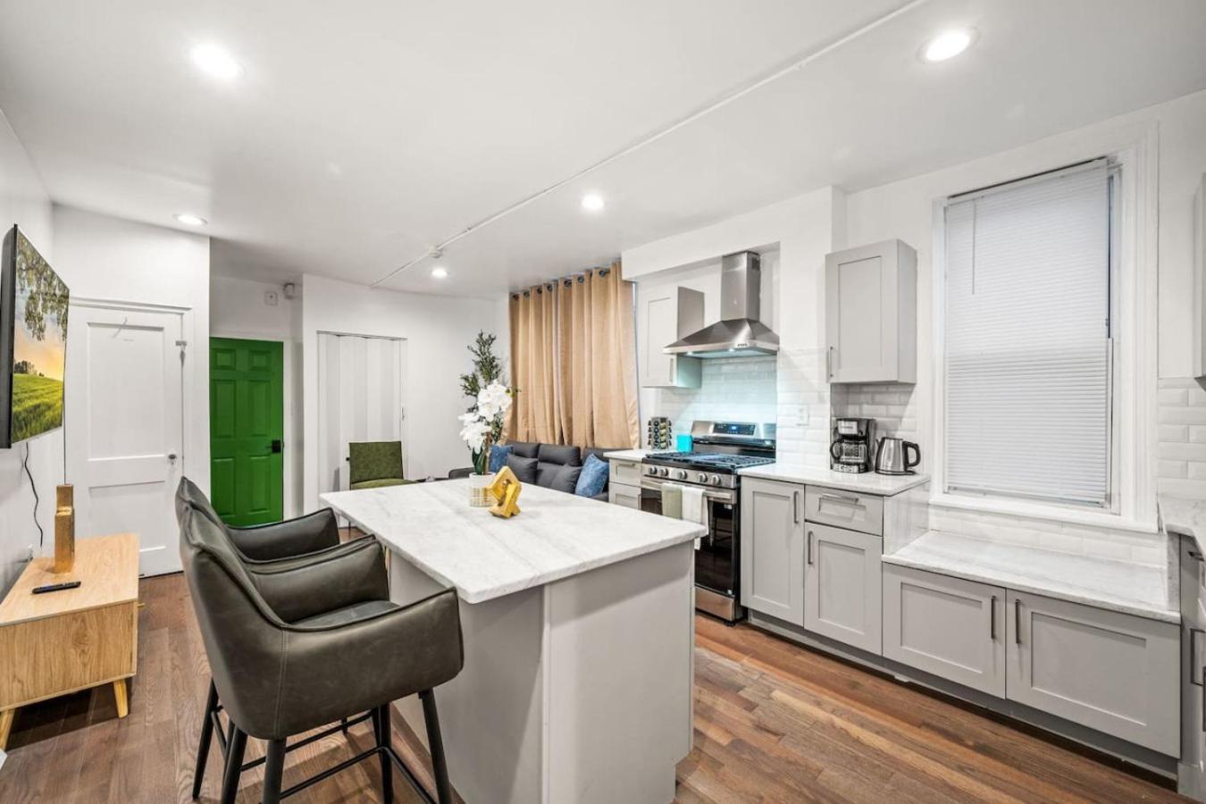 New 1-bd In Prime Philly Location With King Bed Apartment *